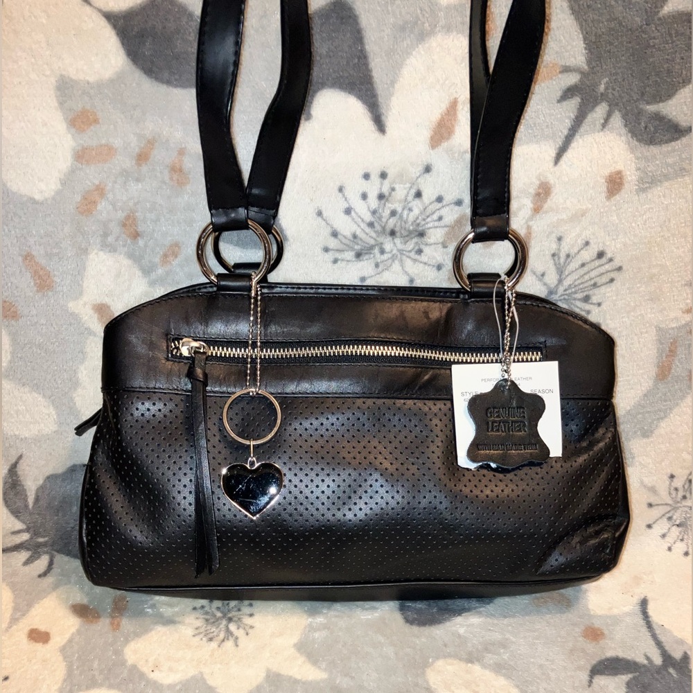 Giani Bernini NWT Leather Shoulder Bag